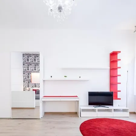 Super Convenient * Budapest